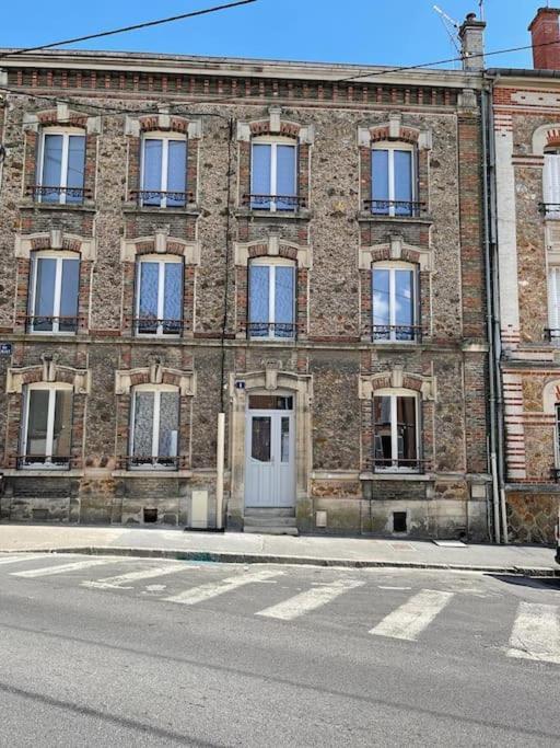 Le 102 De La Gare: Appartement Neuf Et Climatise Châlons-en-Champagne Buitenkant foto