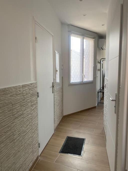 Le 102 De La Gare: Appartement Neuf Et Climatise Châlons-en-Champagne Buitenkant foto