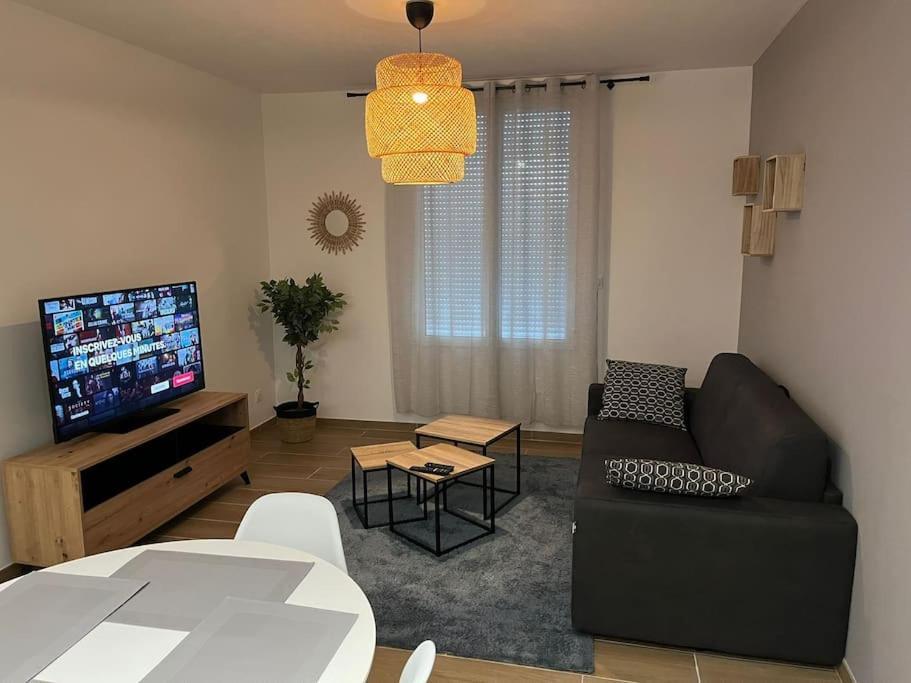 Le 102 De La Gare: Appartement Neuf Et Climatise Châlons-en-Champagne Buitenkant foto